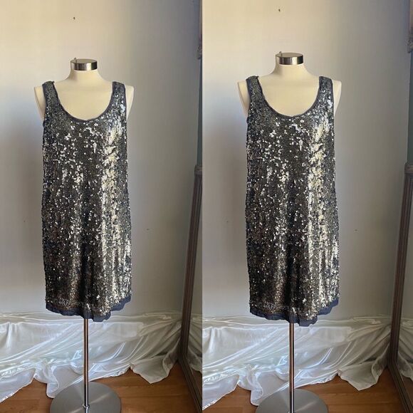 VELVET CARMELA DRESS   - Picture 5 of 6